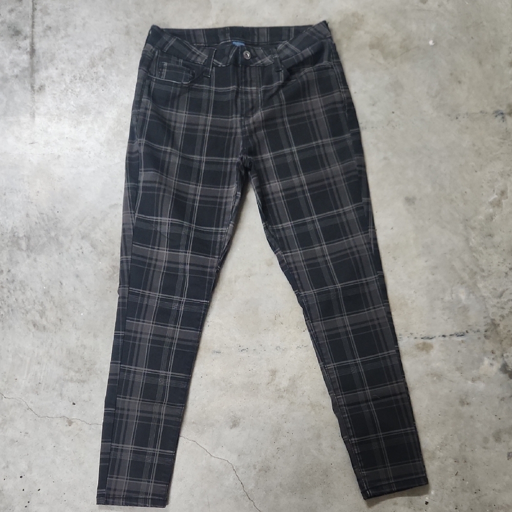 Arizona Jean Company Dark Plaid Skinny Pants